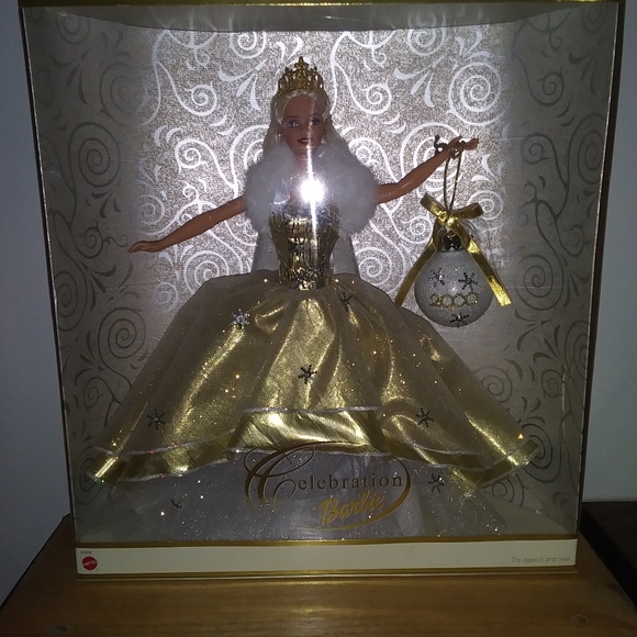 Collectible Holliday barbies - Picture 3 of 6